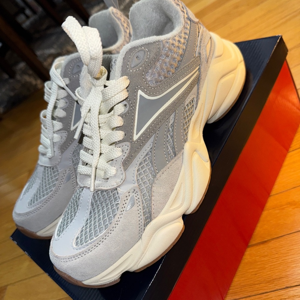 Reebok Charge Sneakers (new) - Picture 6 of 7